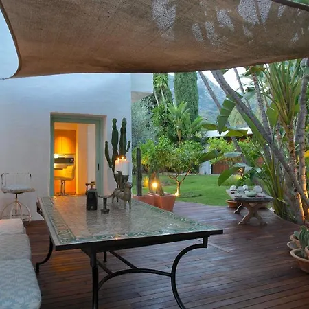 Villa Spectacular And Charismatic In Marbella. Pure Life Marbella