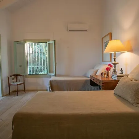 Villa Spectacular And Charismatic In Marbella. Pure Life